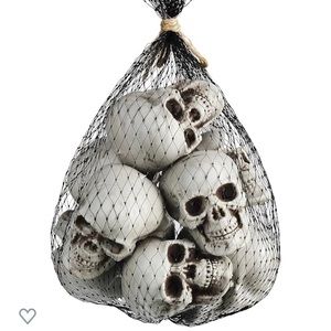 10pc mini decorative skulls